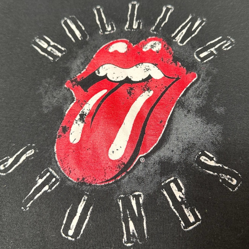 Women’s Rolling Stone Black Short Sleeve Crewneck Tee Shirt - Picture 4 of 6